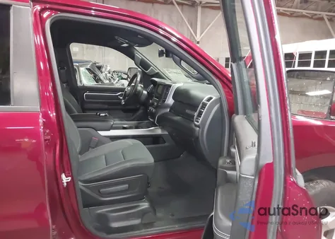 2020 Ram 1500 Big Horn 4X4 5'7 Box z USA, uszkodzony, nr VIN 1C6SRFFTXLN366775